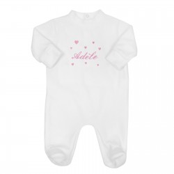 Pyjama bébé personnalisé au prénom de l'enfant avec des cœurs